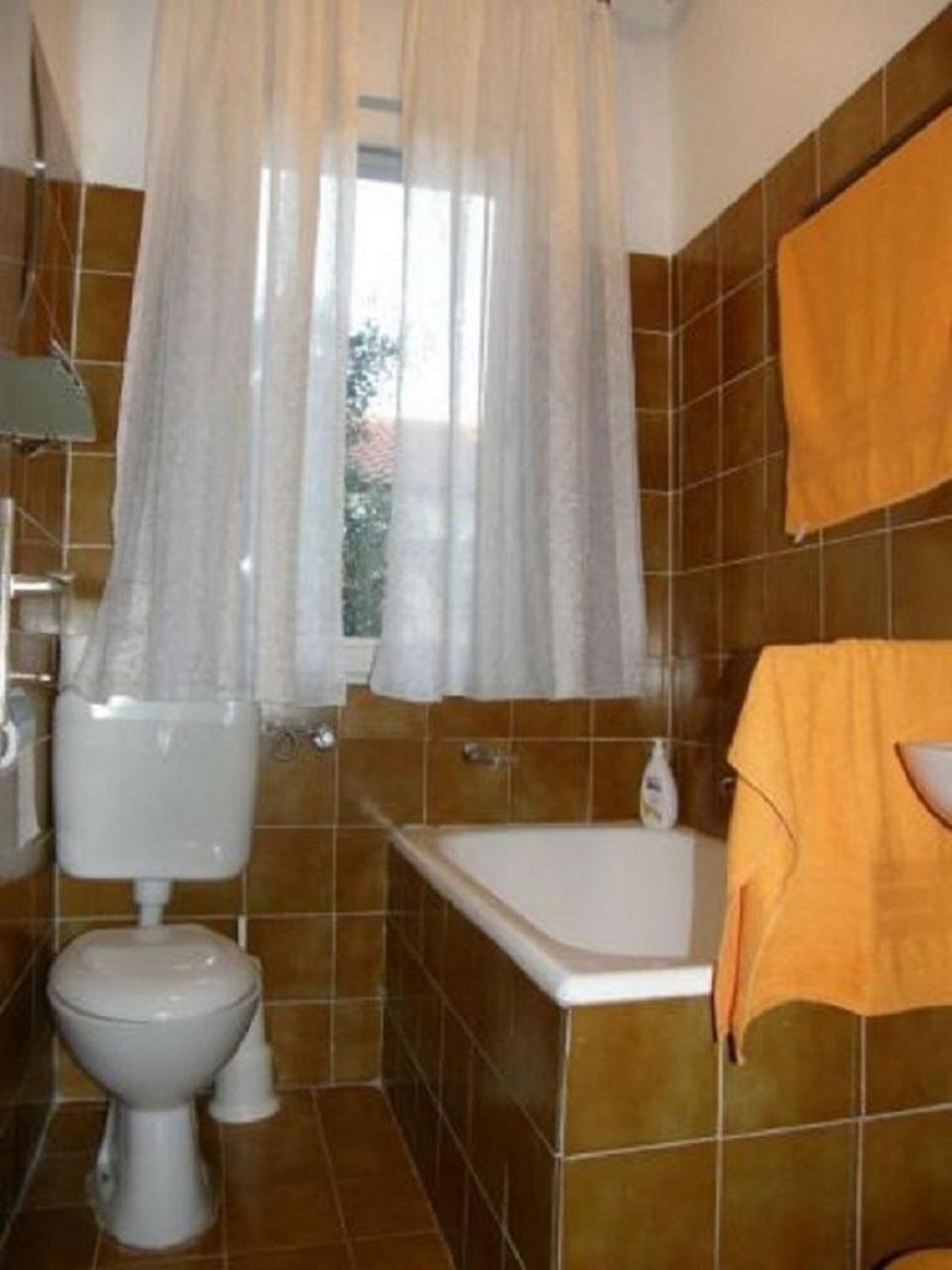 Apartments Ljubi Vinišće Eksteriør bilde