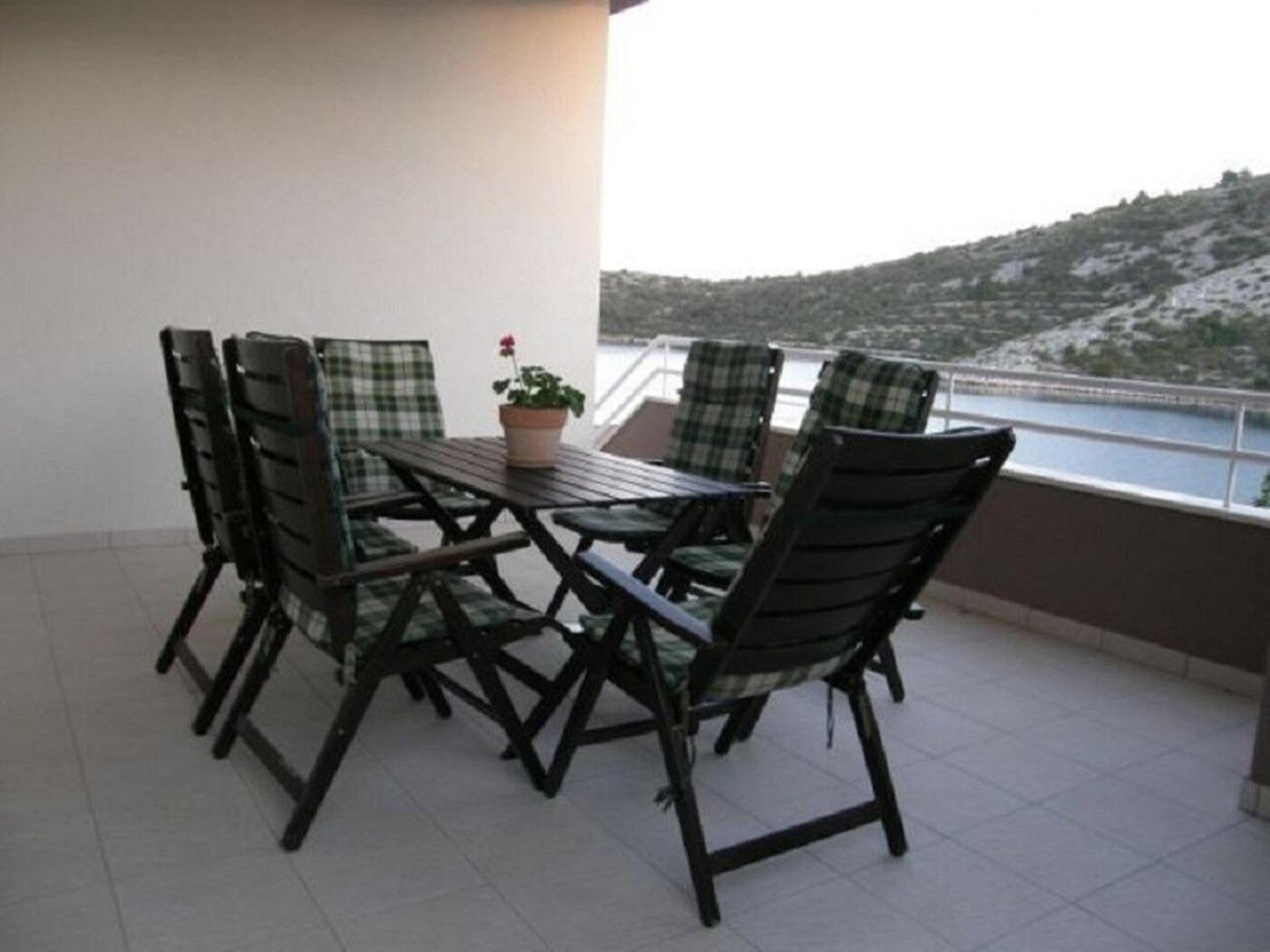 Apartments Ljubi Vinišće Eksteriør bilde