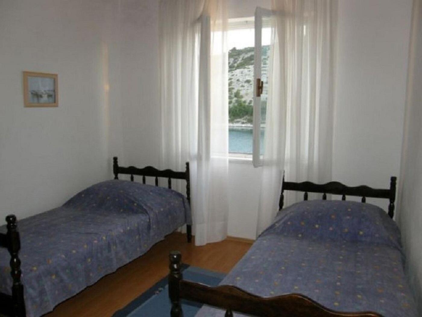 Apartments Ljubi Vinišće Eksteriør bilde